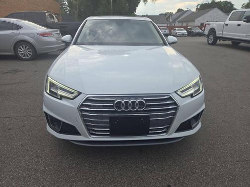 Glacier White Metallic 2019 Audi A4 45 Premium
