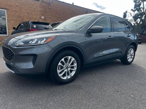2021 Ford Escape SE