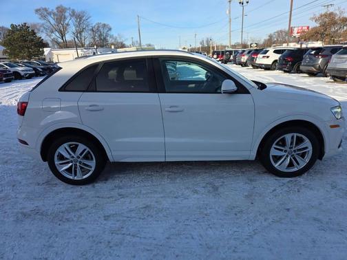 2017 Audi Q3 2.0T Premium