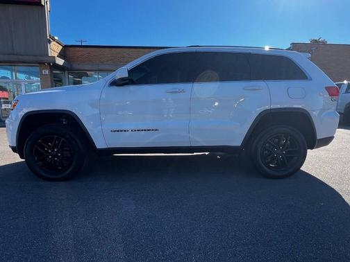 2019 Jeep Grand Cherokee Laredo