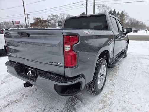 2021 Chevrolet Silverado 1500 Custom