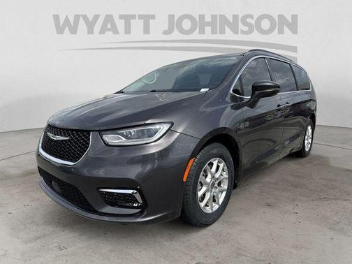 Granite Crystal Metallic Clearcoat 2022 Chrysler Pacifica Touring L