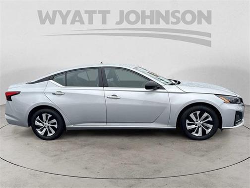 2024 Nissan Altima S FWD