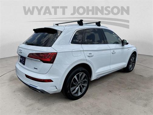 2022 Audi Q5 45 S line Premium Plus