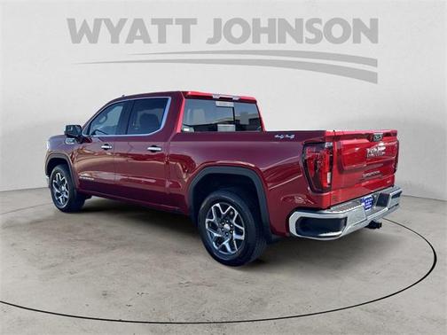 2024 GMC Sierra 1500 SLT