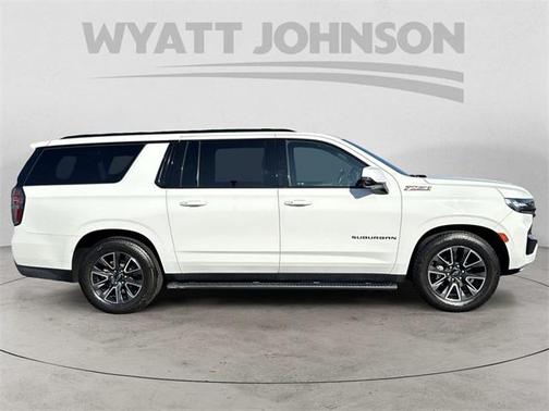 2022 Chevrolet Suburban 4WD Z71