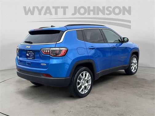 2024 Jeep Compass Latitude Lux