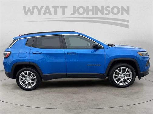 2024 Jeep Compass Latitude Lux