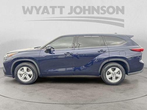 2020 Toyota Highlander LE