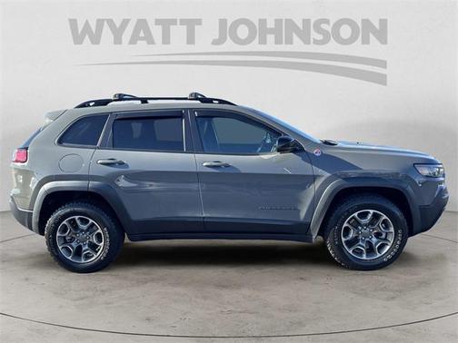 2022 Jeep Cherokee Trailhawk