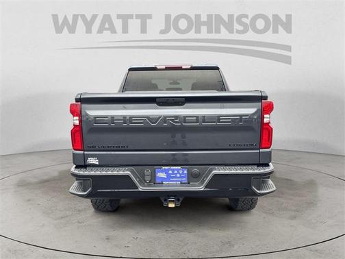 2022 Chevrolet Silverado 1500 Custom Trail Boss