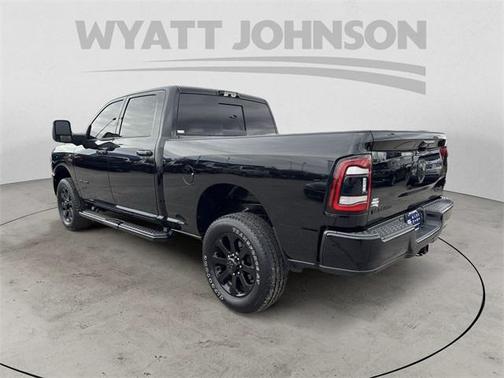 2024 RAM 2500 Laramie Crew Cab 4x4 6'4' Box