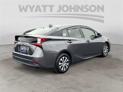 2021 Toyota Prius LE