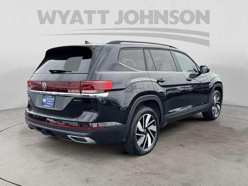 2025 Volkswagen Atlas 2.0T SE w/Technology 4MOTION