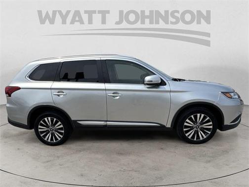 2020 Mitsubishi Outlander SEL