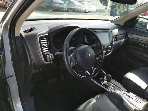 2020 Mitsubishi Outlander SEL