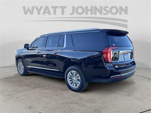 2022 GMC Yukon XL SLT