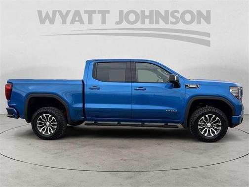 2022 GMC Sierra 1500 AT4