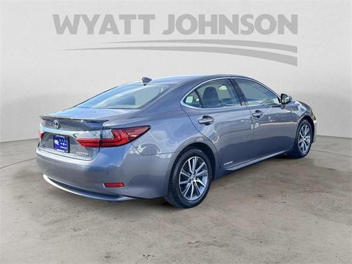 2017 Lexus ES 300h Base