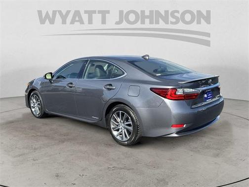 2017 Lexus ES 300h Base