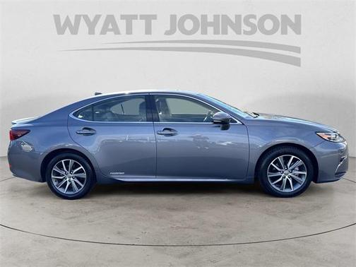 2017 Lexus ES 300h Base