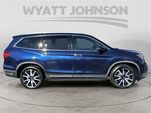 2019 Honda Pilot Touring 8-Passenger