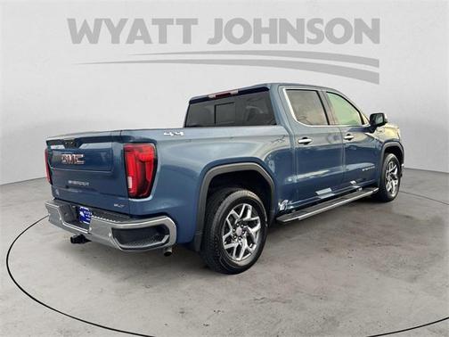 2024 GMC Sierra 1500 SLT