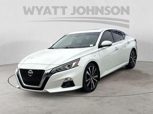 2020 Nissan Altima Platinum FWD