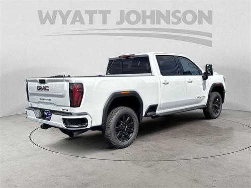 2025 GMC Sierra 2500 AT4