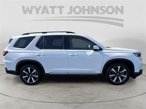 2023 Honda Pilot AWD Elite