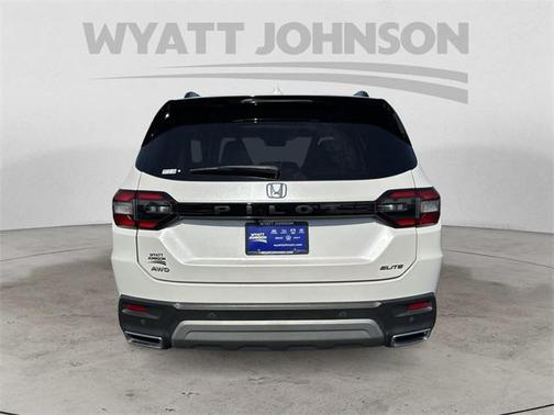 2023 Honda Pilot AWD Elite