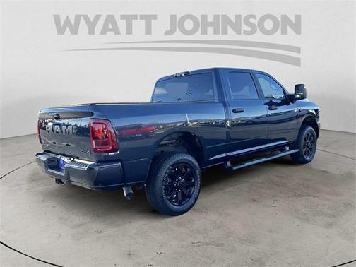 2025 RAM 2500 Big Horn Crew Cab 4x4 6'4' Box