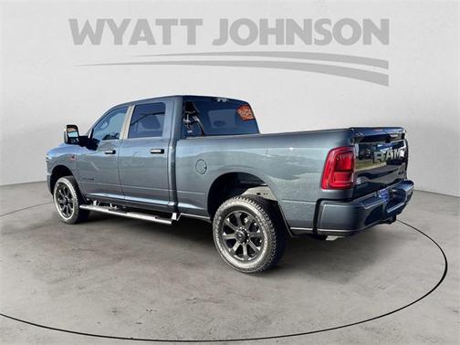 2025 RAM 2500 Big Horn Crew Cab 4x4 6'4' Box