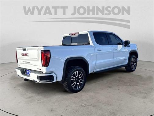 2022 GMC Sierra 1500 AT4