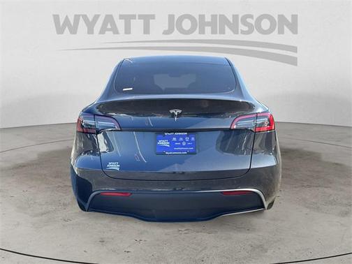 2024 Tesla Model Y Long Range Dual Motor All-Wheel Drive