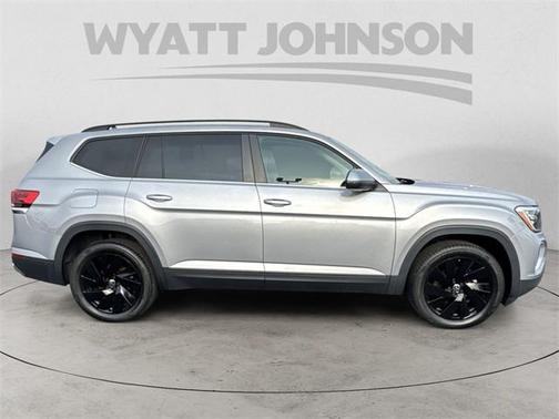 2024 Volkswagen Atlas 2.0T SE w/Technology 4MOTION