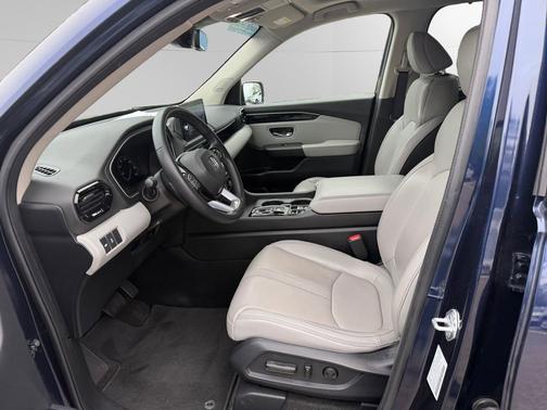 Obsidian Blue Pearl 2023 Honda Pilot