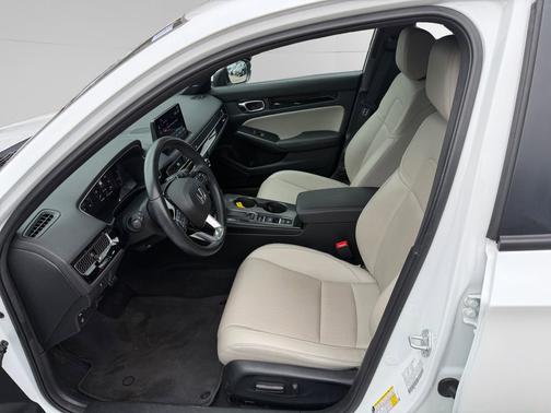 Platinum White Pearl 2023 Honda Civic