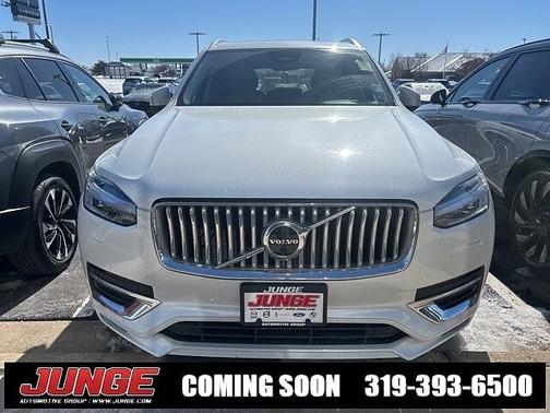 2023 Volvo XC90 Plus