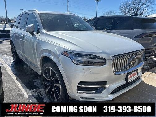 2023 Volvo XC90 Plus