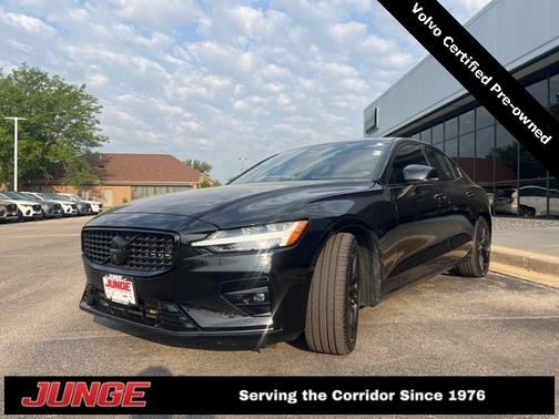 2024 Volvo S60 B5 Plus Black Edition