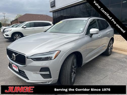 2022 Volvo XC60 B5 Momentum