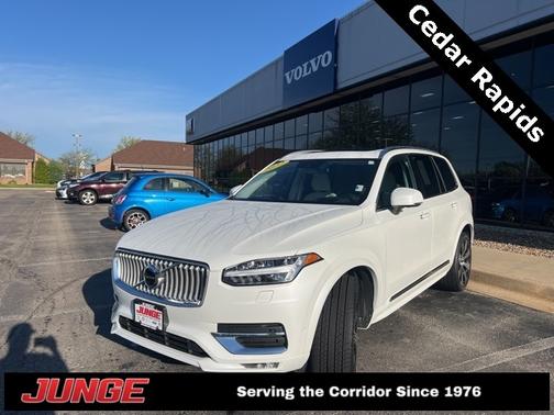 2022 Volvo XC90 T6 Inscription