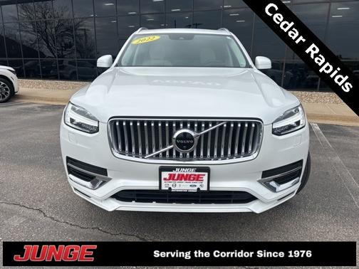 2022 Volvo XC90 Recharge Plug-In Hybrid T8 Inscription Extended Range 6P