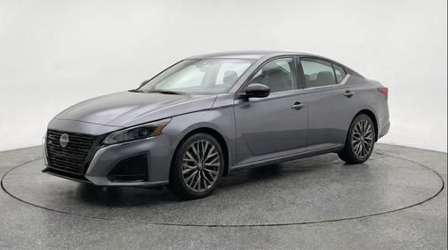 Gun Metallic 2025 Nissan Altima SV