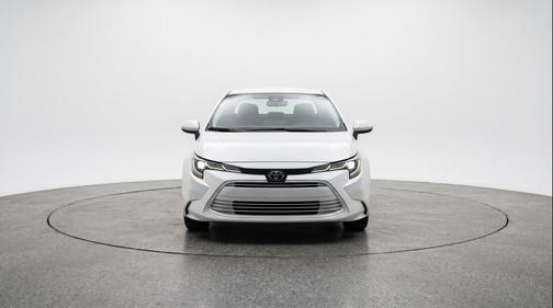 Ice Cap 2025 Toyota Corolla LE