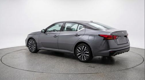 Gun Metallic 2025 Nissan Altima SV FWD