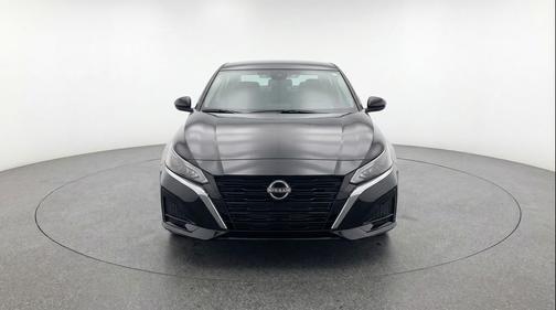 Super Black 2025 Nissan Altima SV FWD