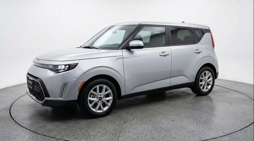 Steel Gray 2025 Kia Soul LX