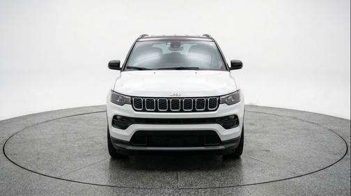 Bright White Clearcoat 2025 Jeep Compass Limited